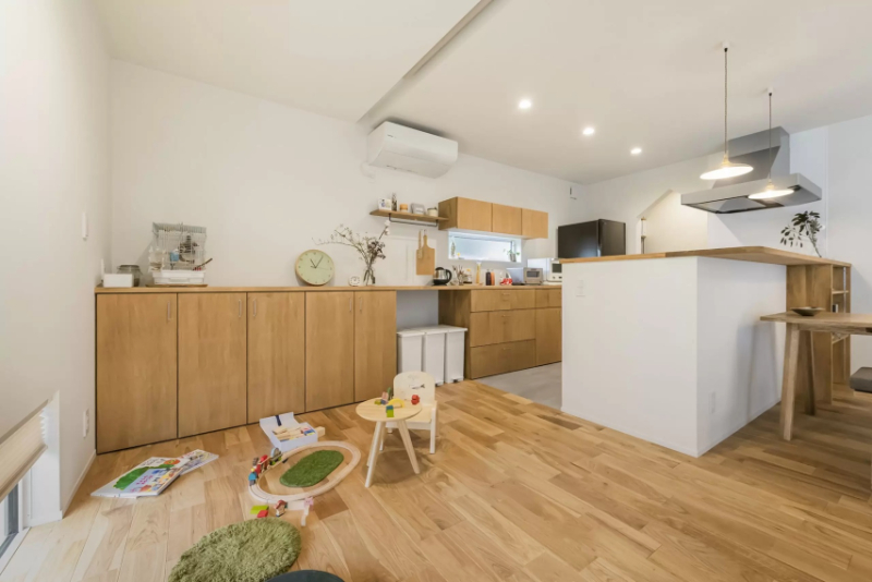 大人可愛い三角屋根の平屋_フリースペース