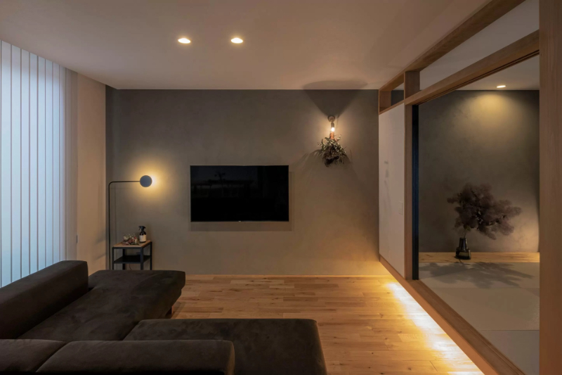 光あふれる切妻屋根の平屋_リビング